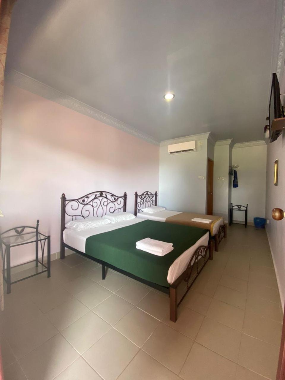 Kanza Beach Inn Маранг Екстериор снимка